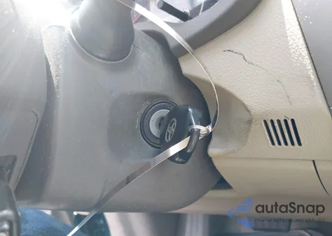 2010 Toyota Corolla Le z USA, uszkodzony, nr VIN 2T1BU4EE7AC239996